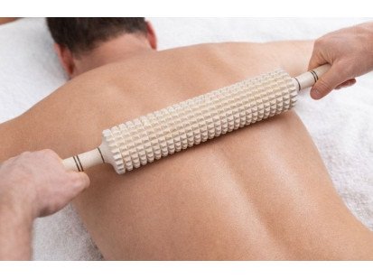 Ukrainian souvenirs: wooden massagers – the perfect gift